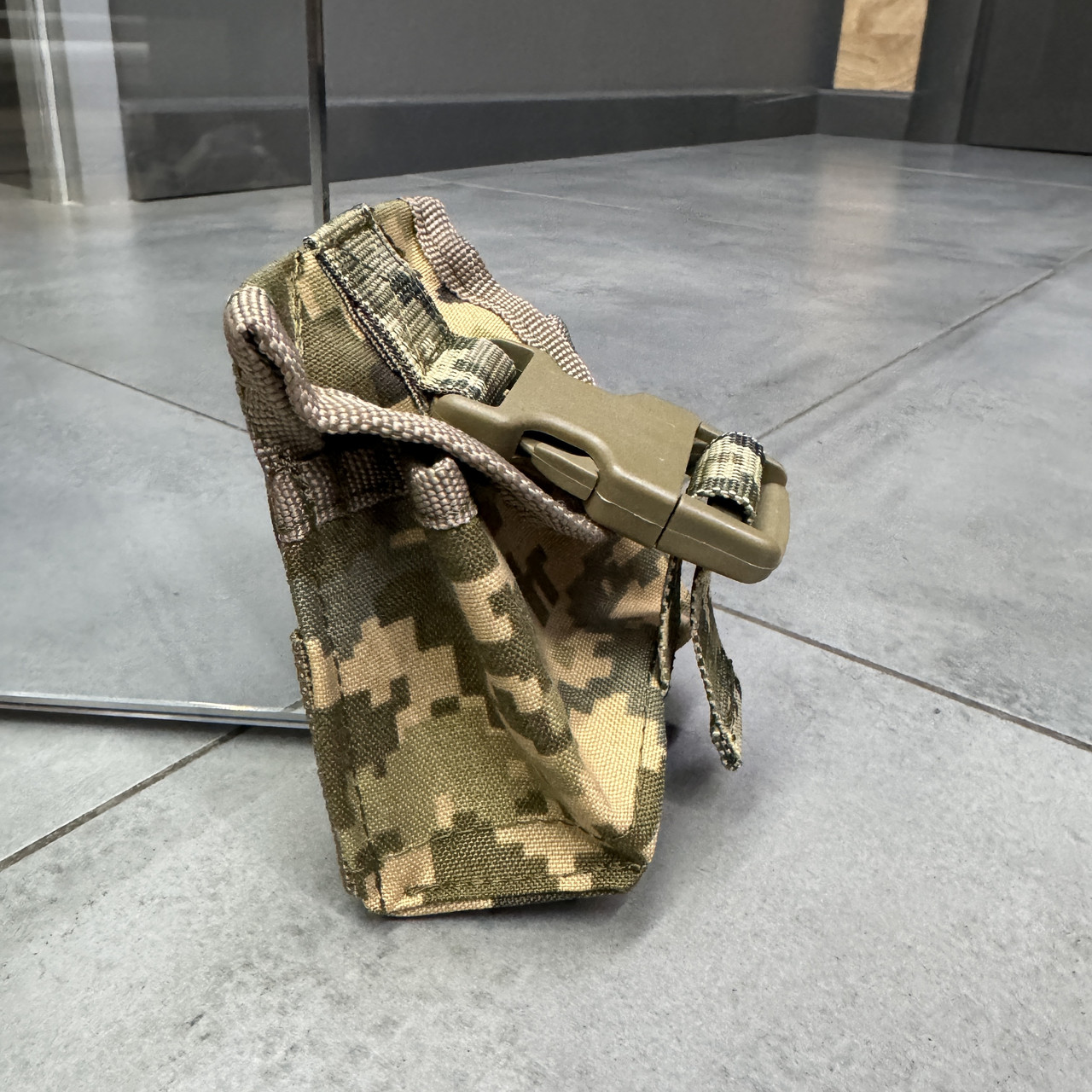 Подсумок под 1 гранату на молли, Пиксель, Cordura 1000D, WINTAC, тактический чехол под одну гранату на Молли фото 2