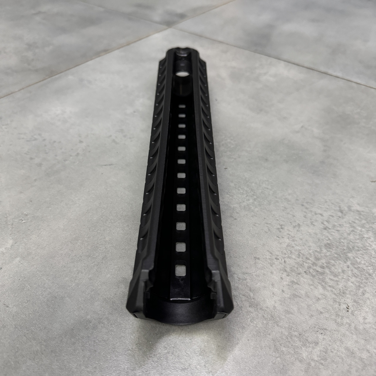 Цевье для BAIKAL MP-153/133, DLG Tactical DLG-029, цвет Черный, полимерное с гнездами под M-LOK фото 4