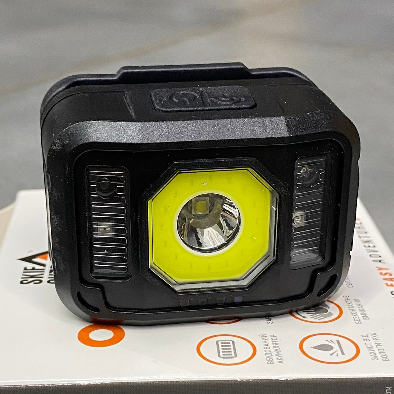 Фонарь налобный Skif Outdoor Octagone, аккумулятор 1200 mAh, свечение до 7 часов фото 7