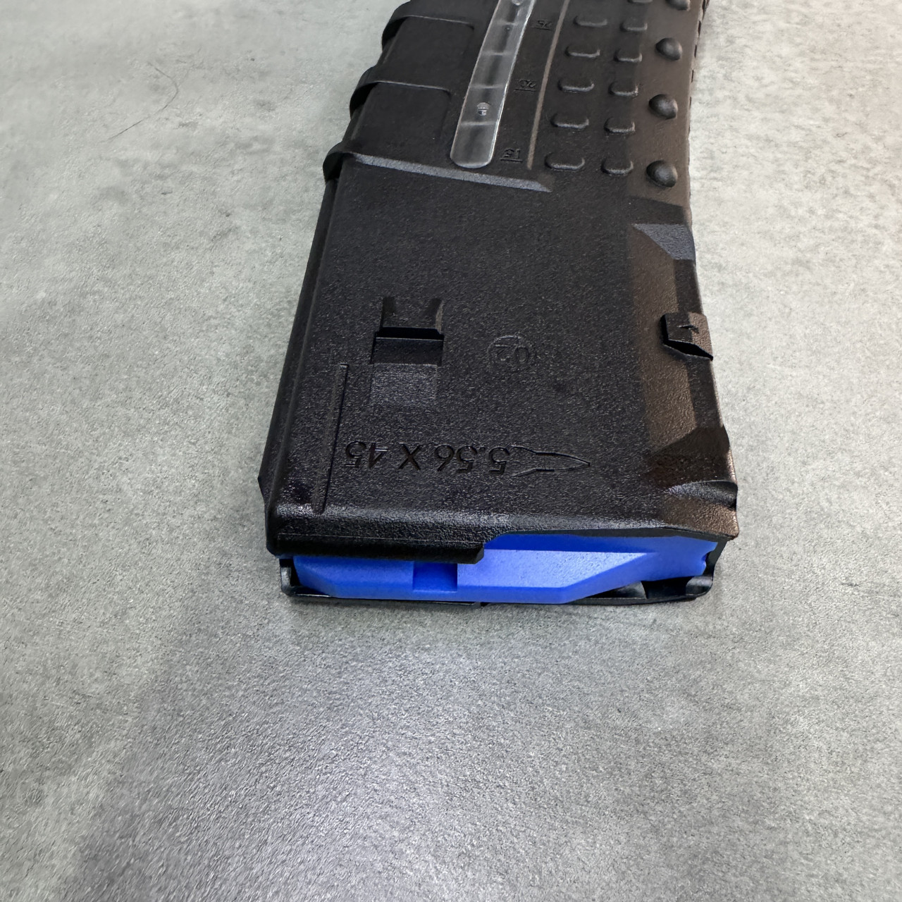 Магазин Leapers UTG для AR15 .223/5.56, 30 патронов, с окном, 5.56x45 мм, Черный (RBT-AM30) фото 3