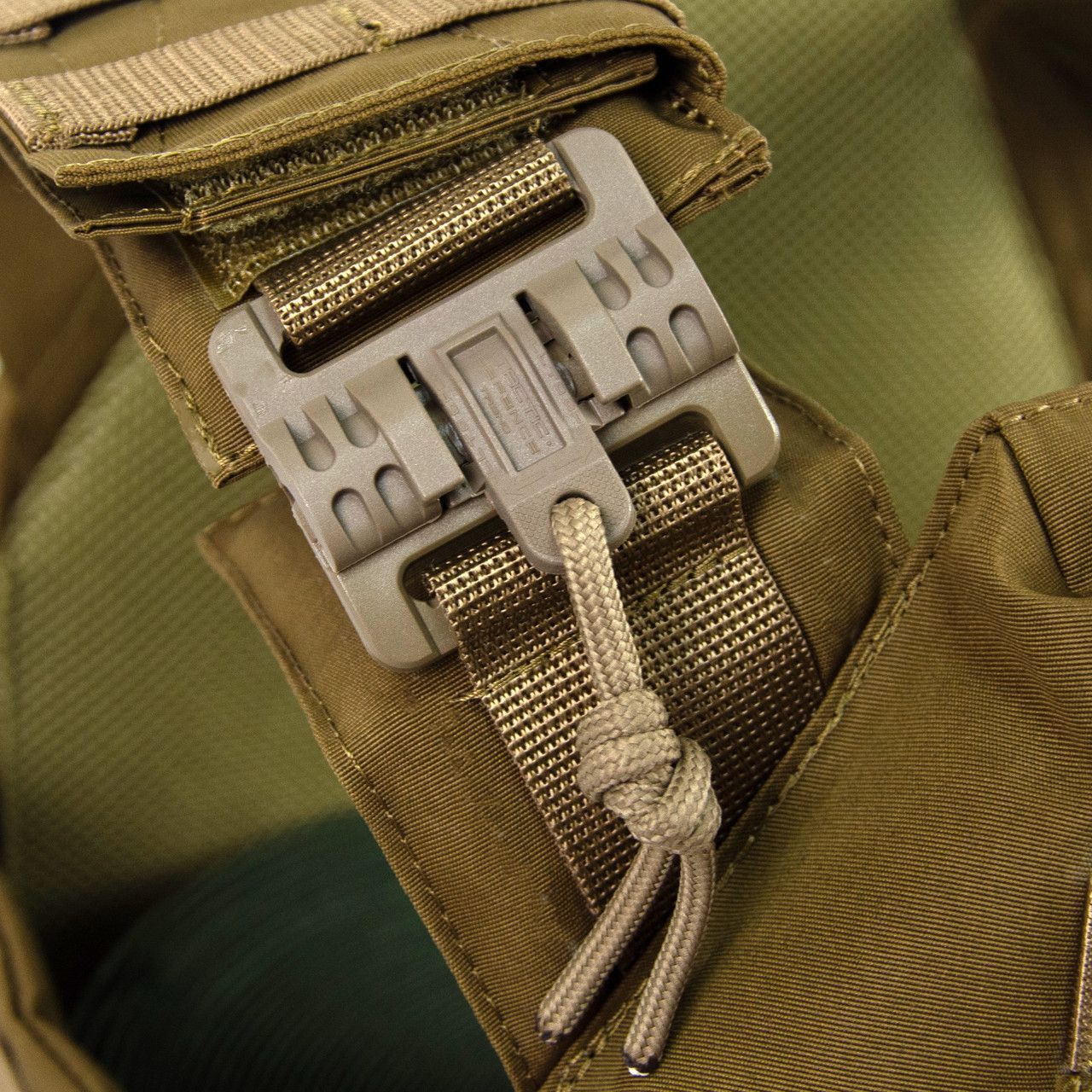 Плитоноска зі швидким скиданням Койот Cordura 1000 D MELGO фото 5