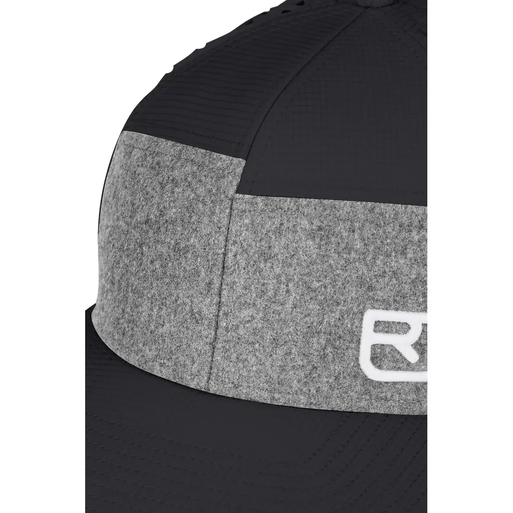 Кепка Ortovox Logo Air Trucker Cap фото 3