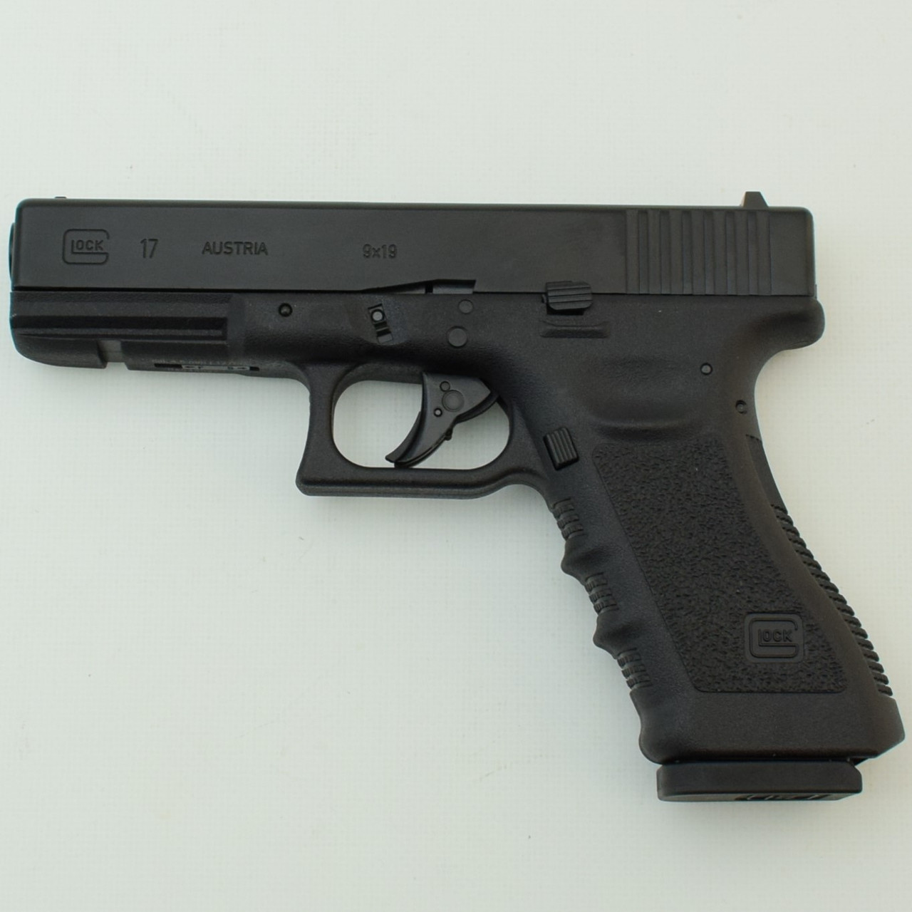 Пістолет Umarex Glock 17, кульки ВВ 4.5 мм, 115 м/с, з блоубэк фото 3