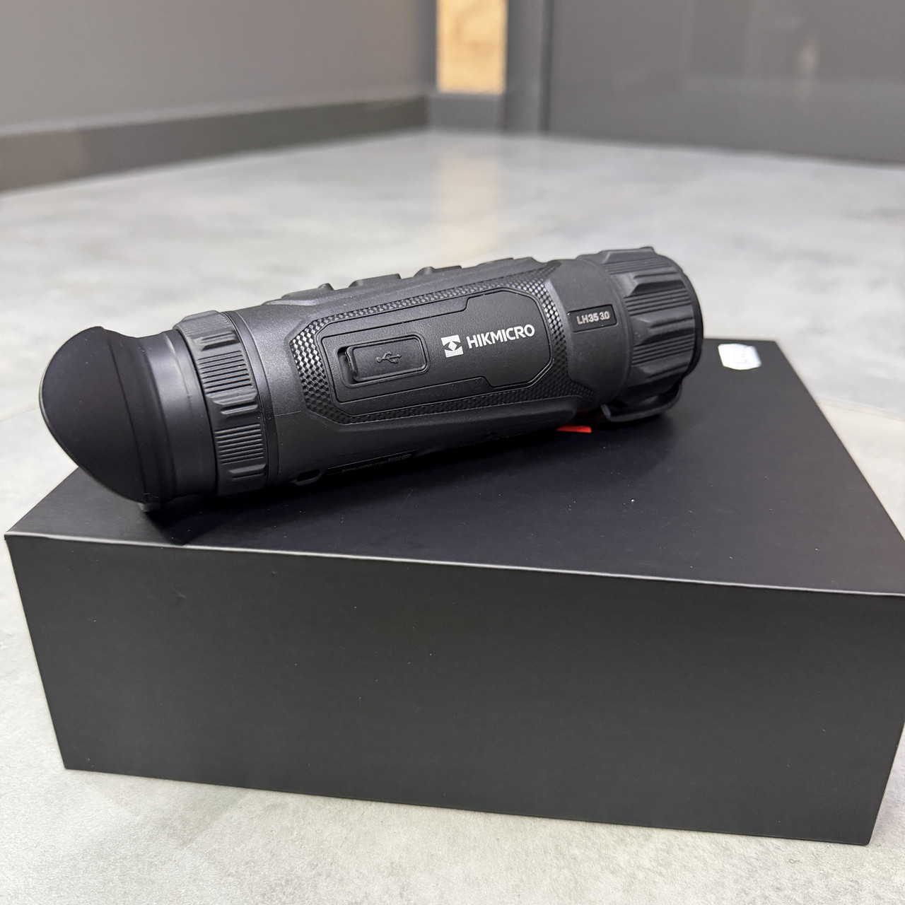 Тепловизионный монокуляр HikMicro Lynx LH35 3.0, 384×288, 50Гц, объектив 35 мм, AMOLED 1920×1080 (HM-TSF3-35Y1G/W1-LH35 3.0) фото 7