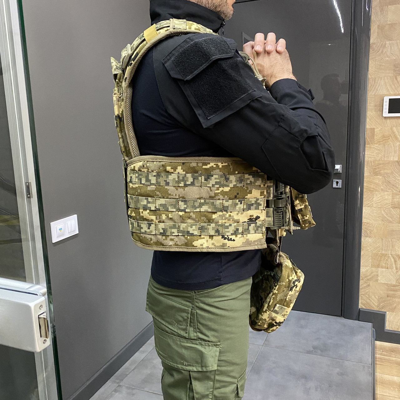 Плитоноска с подсумками и напашником, двойной быстрый сброс, с камербандами, Украинский Пиксель, MOLLE фото 6