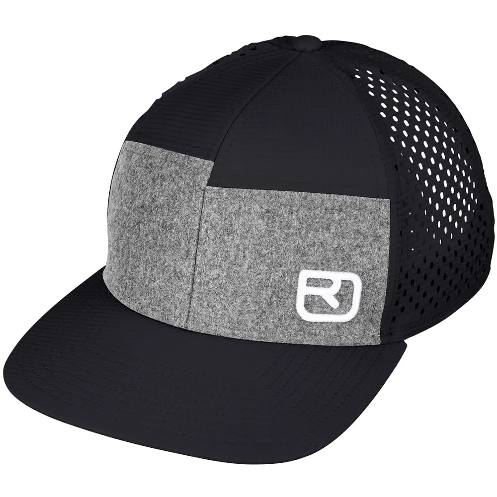 Кепка Ortovox Logo Air Trucker Cap фото 1