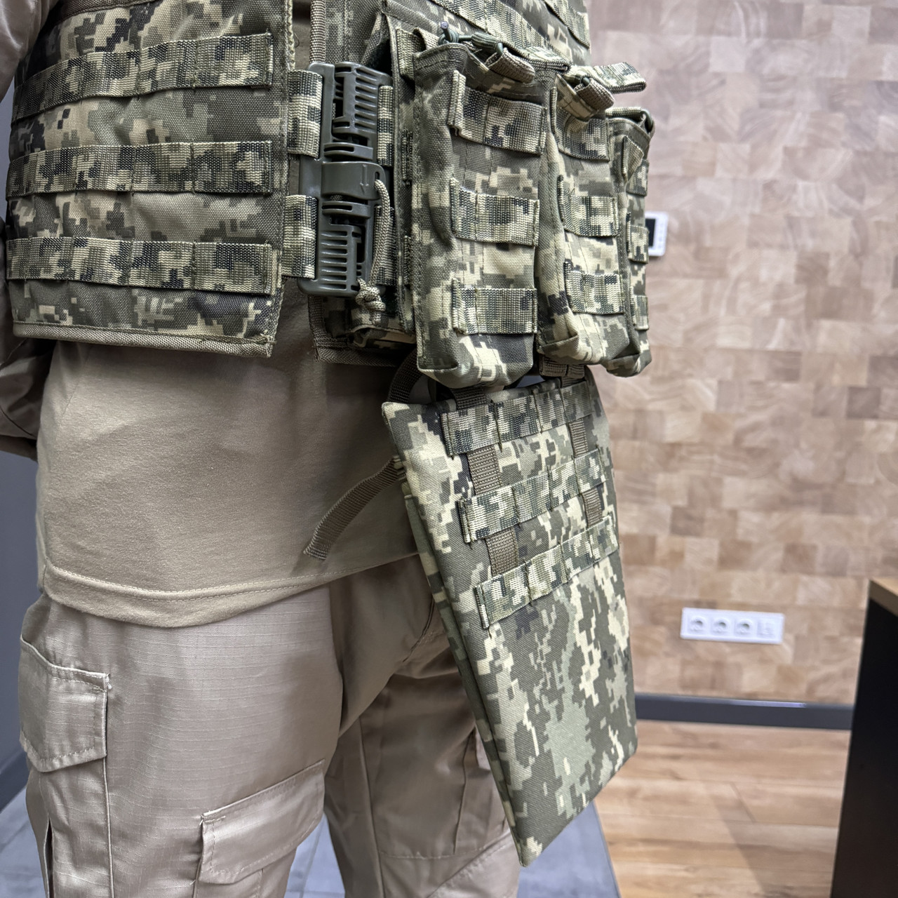 Подсумок с баллистическим пакетом 2 класса, передник напашник для плитоноски, размер S, Пиксель, Cordura 1000D фото 7