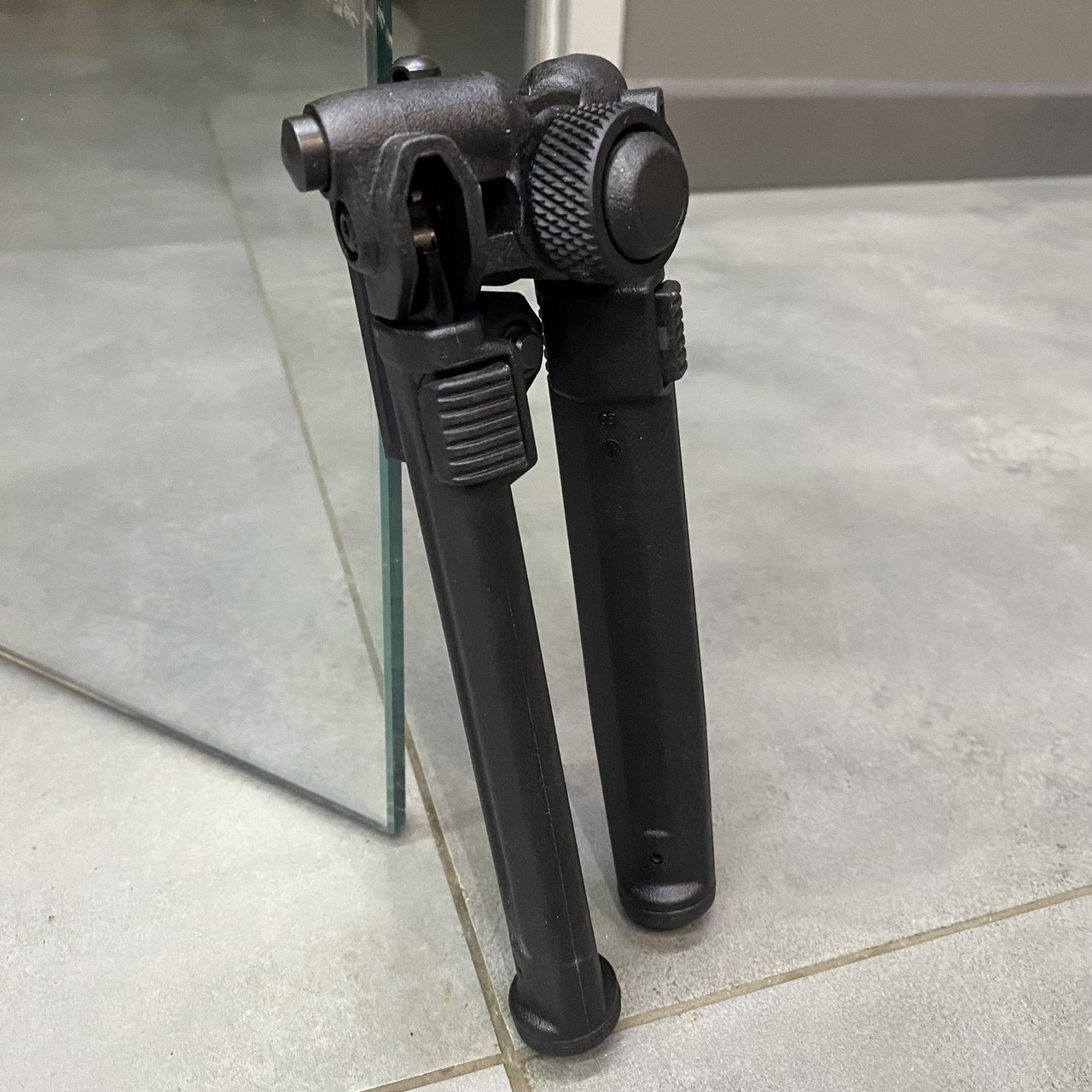 Сошки Magpul Bipod Sling Stud QD, цвет Черный, база крепления на антабку, MAG1075-BLK фото 3