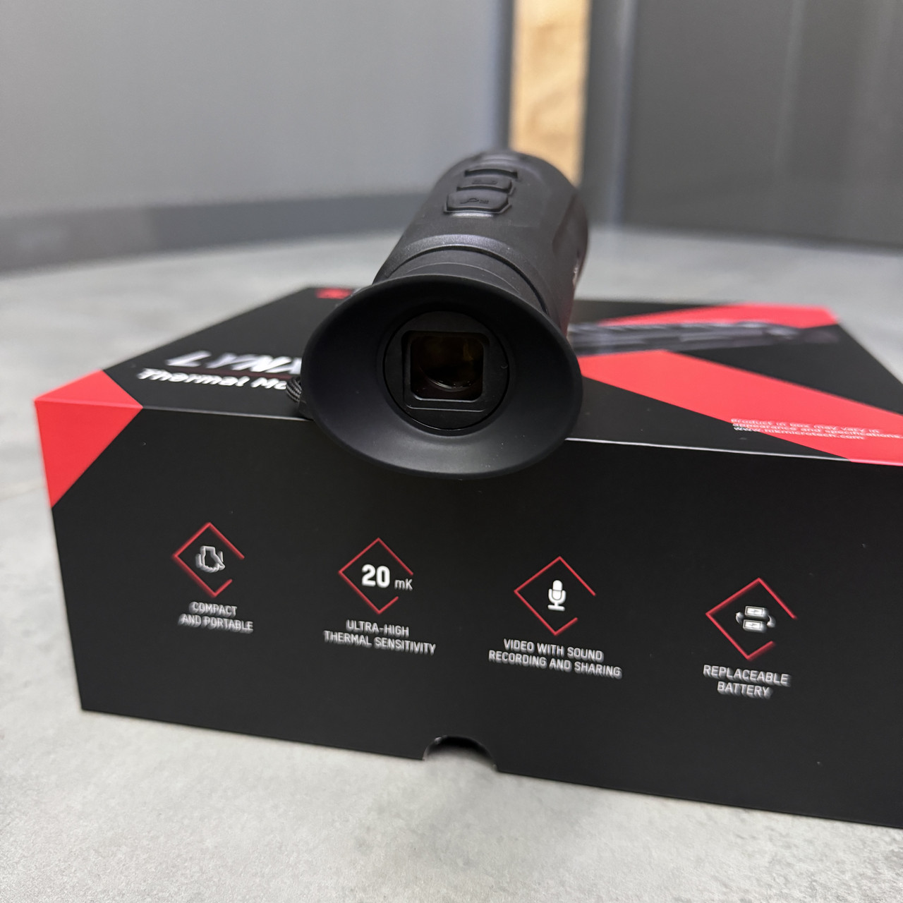 Тепловизионный монокуляр HikMicro Lynx LH15 2.0, 384×288, 50 Гц, объектив 15 мм, OLED 1024×768, Wi-Fi фото 4