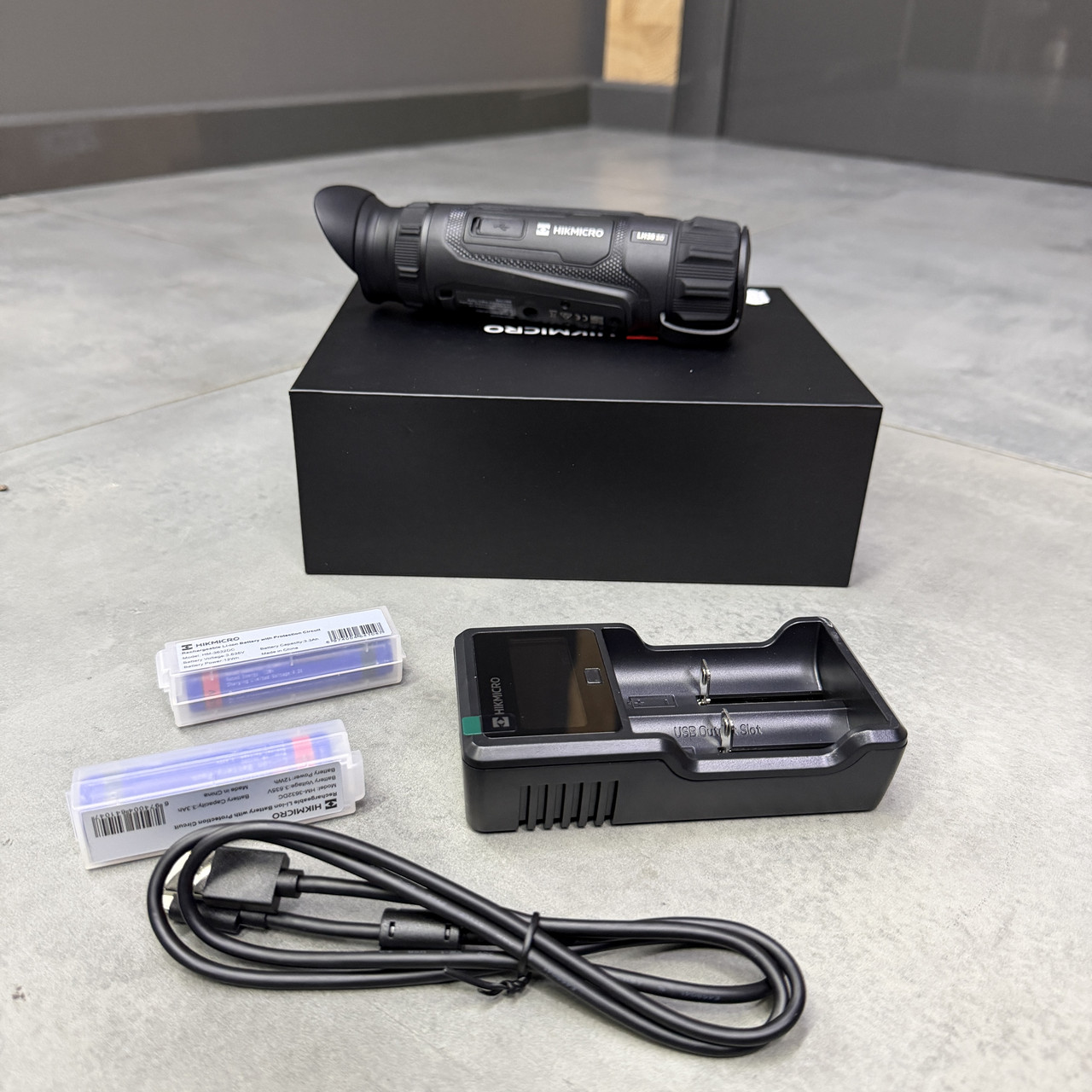 Тепловизионный монокуляр HikMicro Lynx LH35 3.0, 384×288, 50Гц, объектив 35 мм, AMOLED 1920×1080 (HM-TSF3-35Y1G/W1-LH35 3.0) фото 9